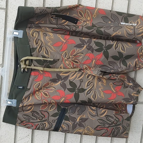 Dakins Shorts - Picture 4 of 7